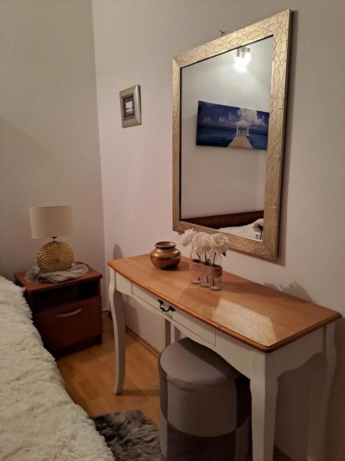 Apartman Marija ビビニェ エクステリア 写真